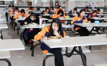 年终食堂工作总结报告6篇