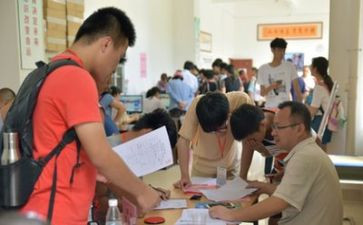 招生自我介绍模板5篇